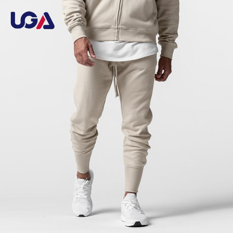 men jogger 1