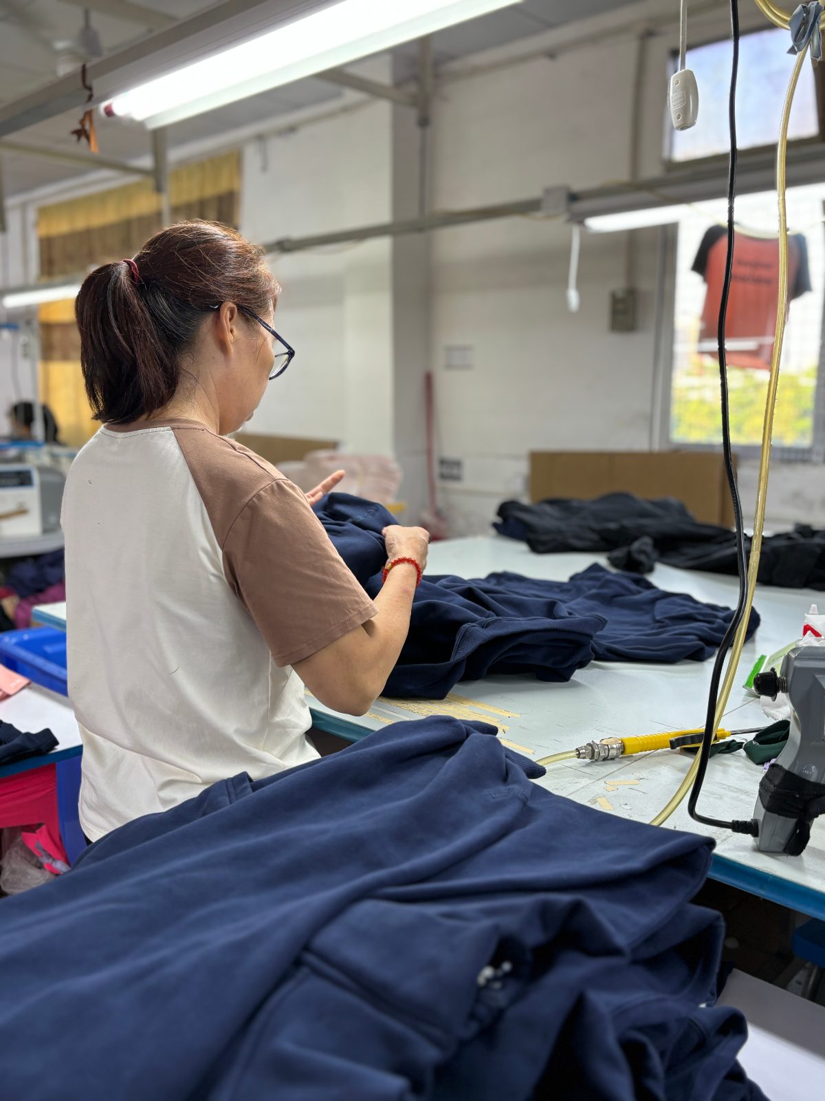 UGA FASHION — The Challenge of Leggings Rolling Down: A Case Study