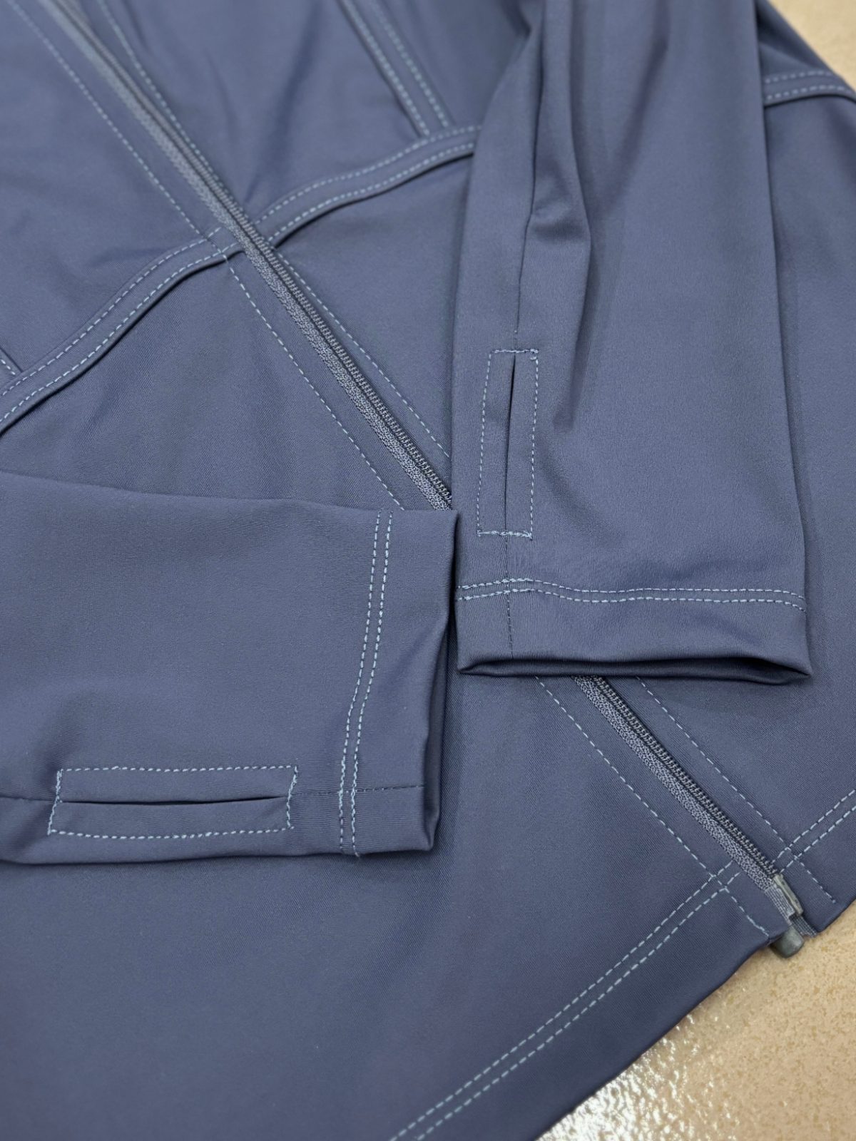 Functional Yoga Tops for Skillful Movements