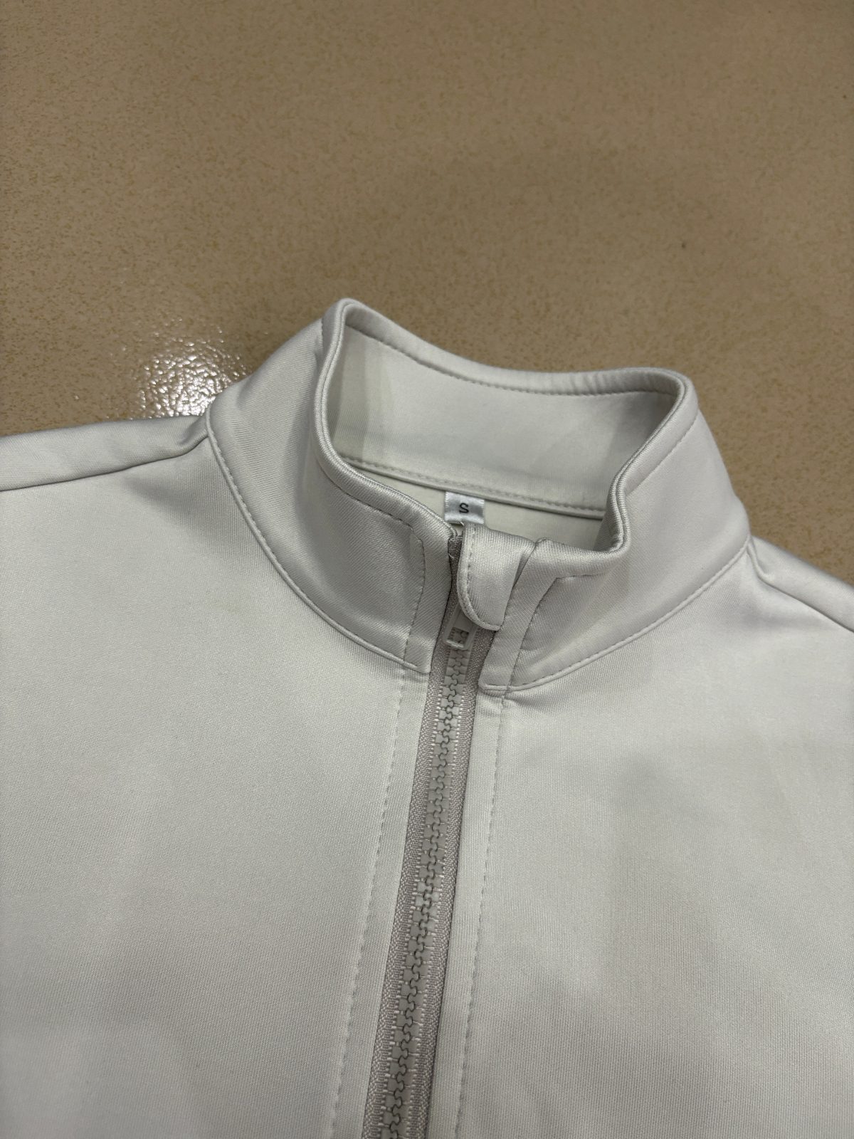 Stylish Sports Tops for Every Occasion