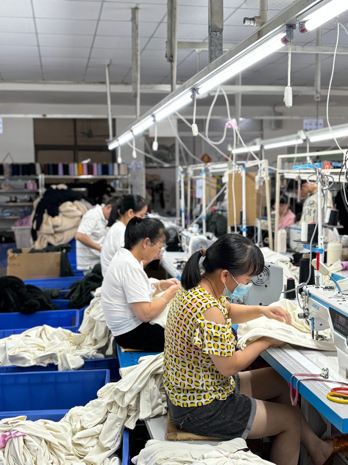 UGA FASHION — Choosing Between Imported and Domestic Yoga Activewear Manufacturers